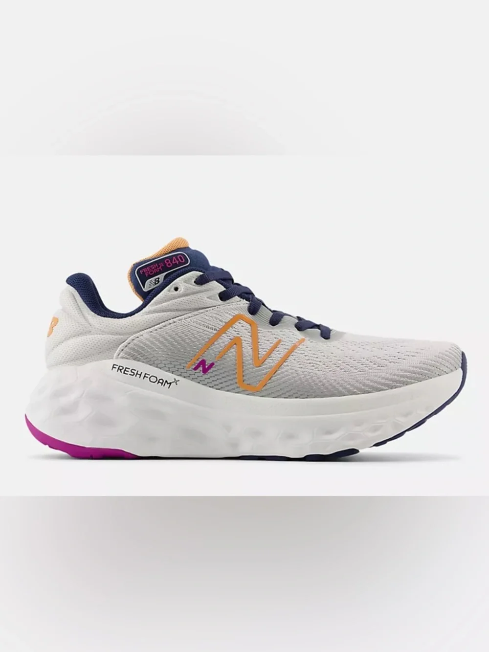 New Balance - Picture 1 of 2